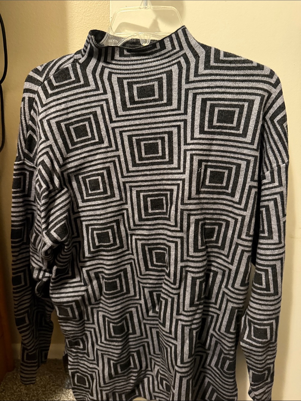 Men's Geometric Mock Turtleneck Sweater - Black & Gray